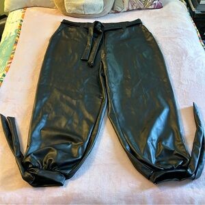Ashley Stewart black vegan faux leather belted cropped pants size 26/28